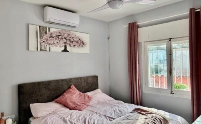 Resale - Villa -
Playa Flamenca - Costa Blanca