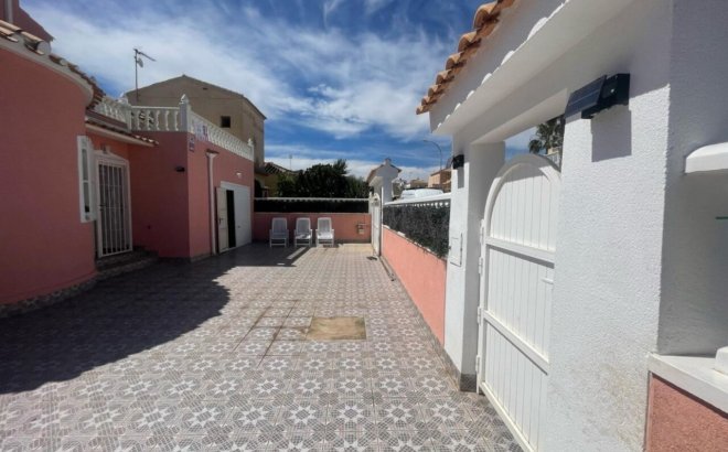 Resale - Villa -
Playa Flamenca - Costa Blanca