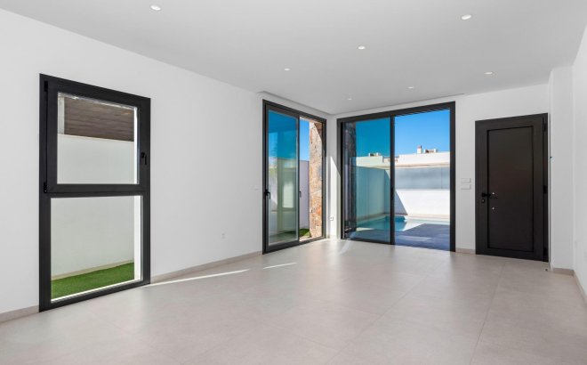 New Build - Top Floor Bungalow -
Pilar de la Horadada - Parque del Mediterraneo