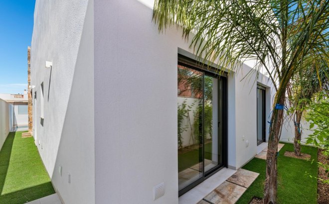 New Build - Top Floor Bungalow -
Pilar de la Horadada - Parque del Mediterraneo