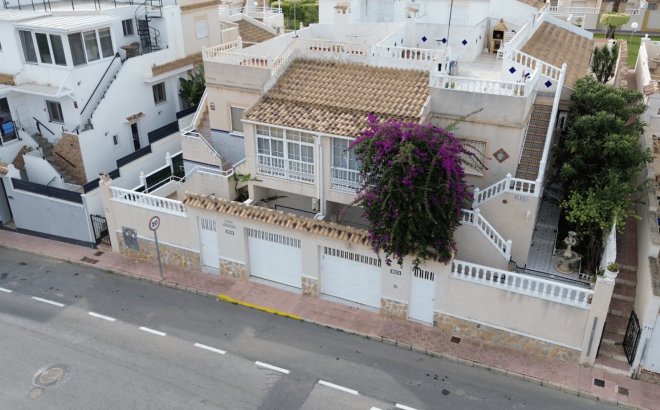 Resale - Town House -
Orihuela Costa - Costa Blanca