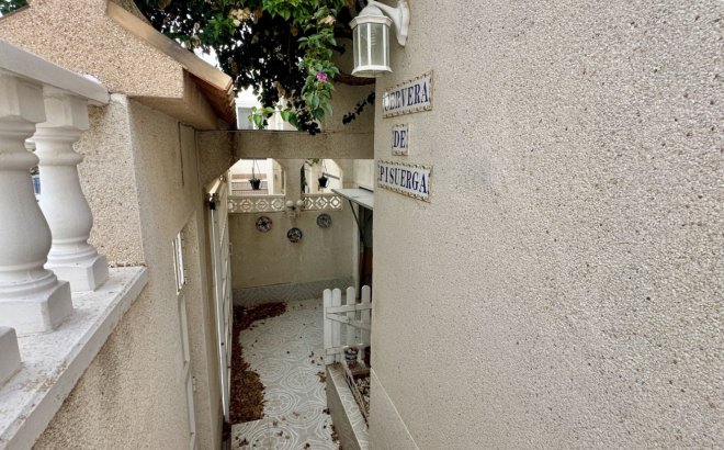 Resale - Town House -
Orihuela Costa - Costa Blanca