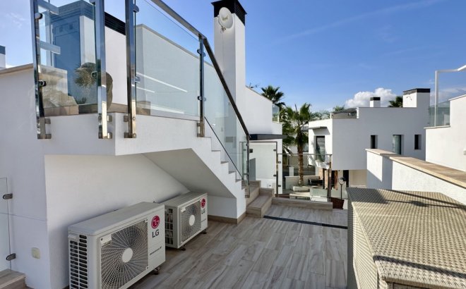 Resale - Villa -
Orihuela Costa - Costa Blanca