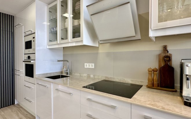 Resale - Villa -
Orihuela Costa - Costa Blanca