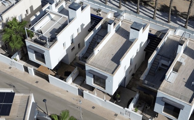 Resale - Villa -
Orihuela Costa - Costa Blanca