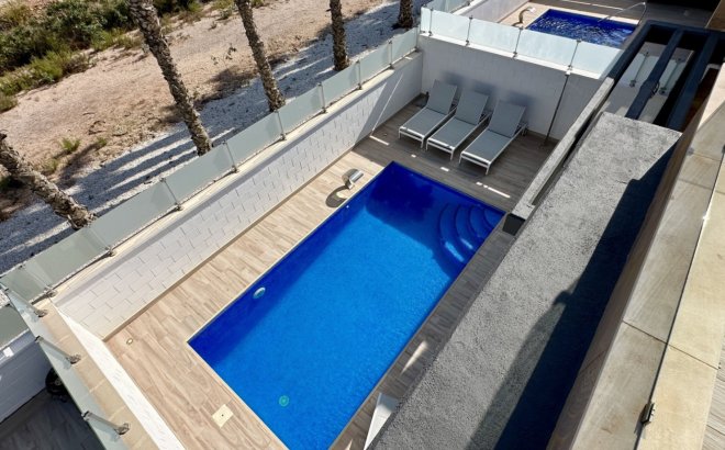 Resale - Villa -
Orihuela Costa - Costa Blanca