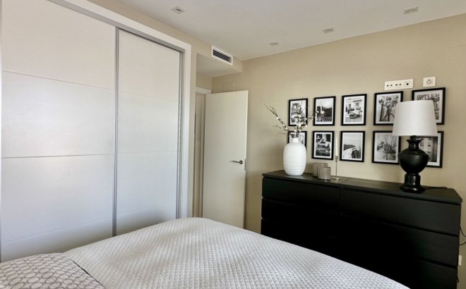 Resale - Villa -
Orihuela Costa - Costa Blanca