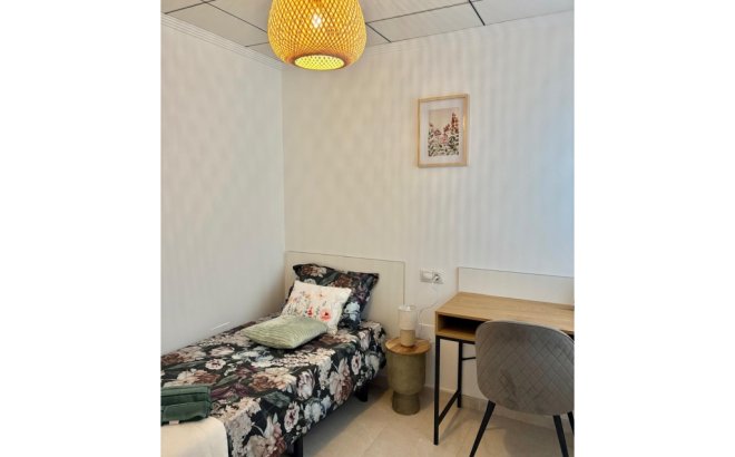 Resale - Apartment -
Torrevieja - Costa Blanca