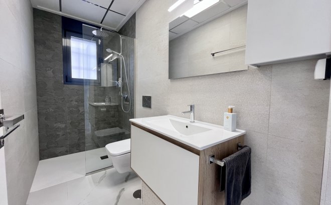 Resale - Apartment -
San Miguel de Salinas - Inland