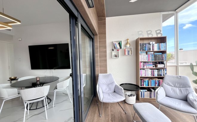 Resale - Apartment -
San Miguel de Salinas - Inland