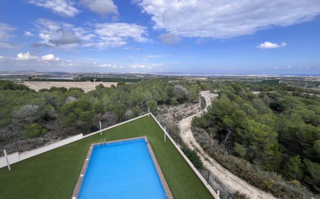 Resale - Apartment -
San Miguel de Salinas - Inland