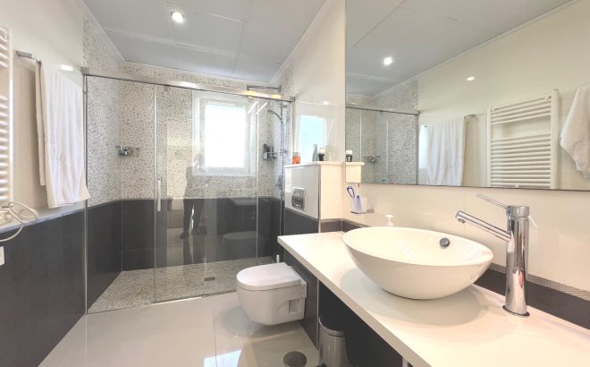 Resale - Villa -
Ciudad Quesada - Costa Blanca