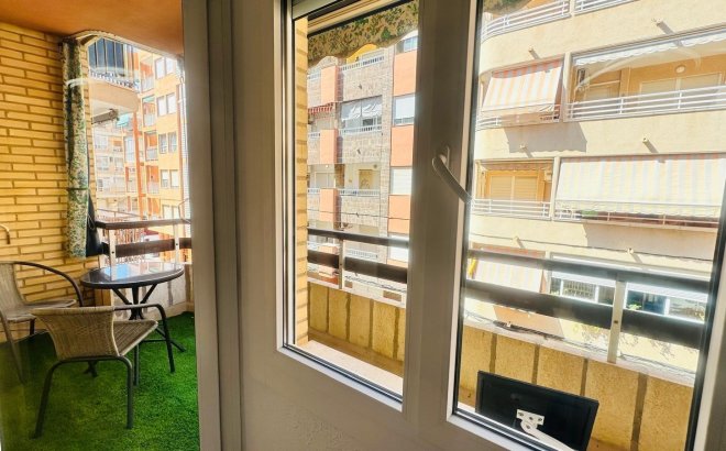 Resale - Apartment -
Torrevieja - Playa del Cura