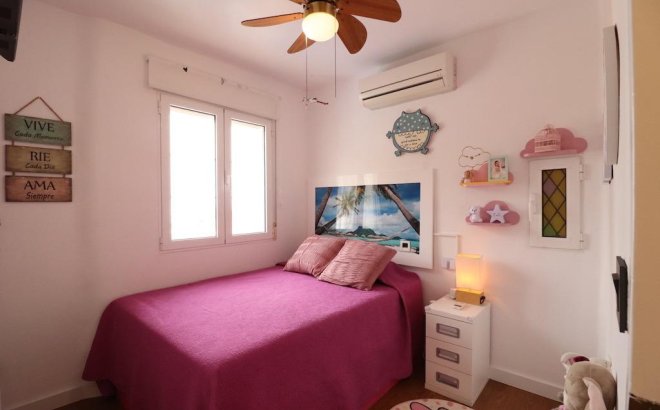 Resale - Villa -
Orihuela Costa - Costa Blanca