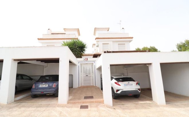 Resale - Villa -
Orihuela Costa - Costa Blanca