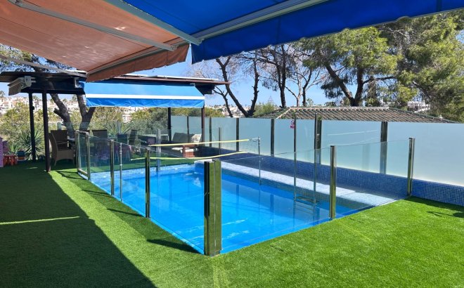 Resale - Villa -
Orihuela Costa - Costa Blanca