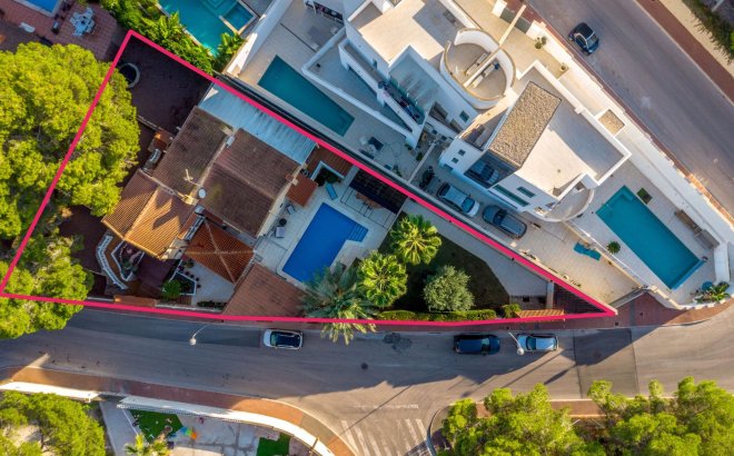 Resale - Villa -
Torrevieja - Los Balcones