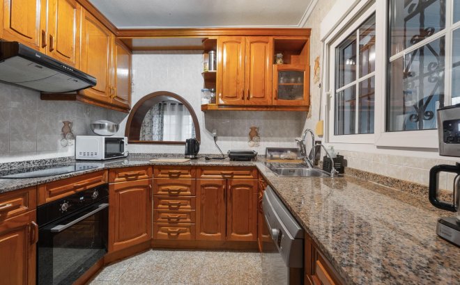 Resale - Villa -
Torrevieja - Los Balcones