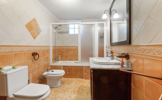 Resale - Villa -
Torrevieja - Los Balcones