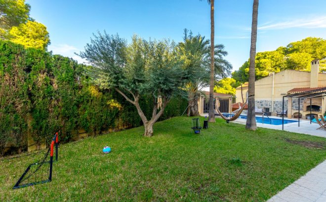 Resale - Villa -
Torrevieja - Los Balcones