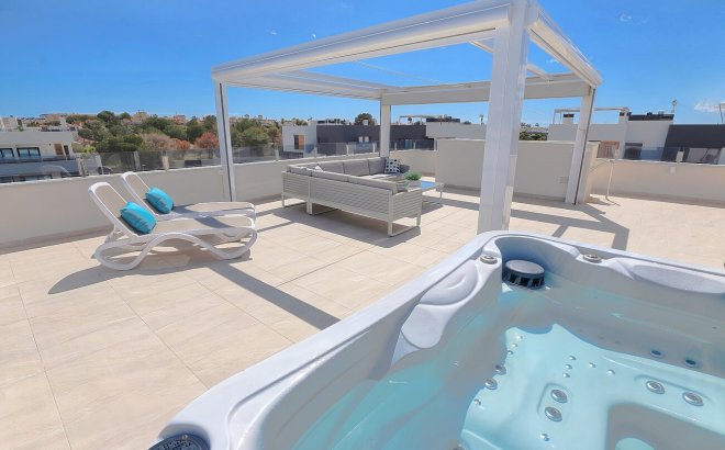 Resale - Penthouse -
Los Altos - Costa Blanca