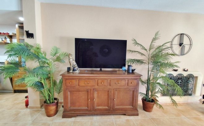 Resale - Villa -
San Miguel de Salinas - Inland