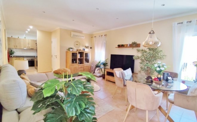 Resale - Villa -
San Miguel de Salinas - Inland