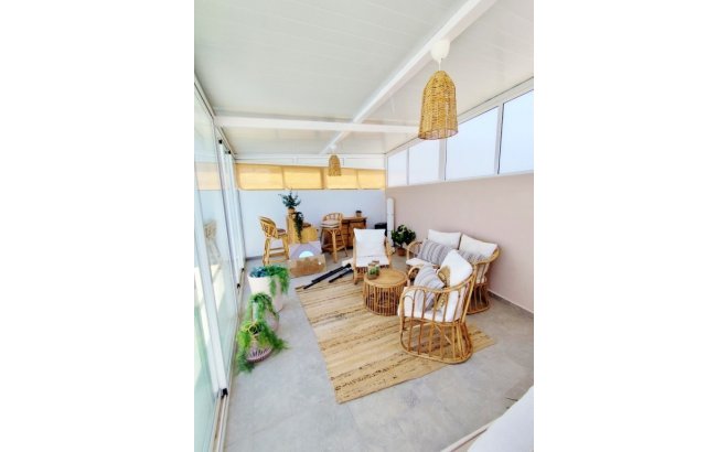 Resale - Villa -
San Miguel de Salinas - Inland