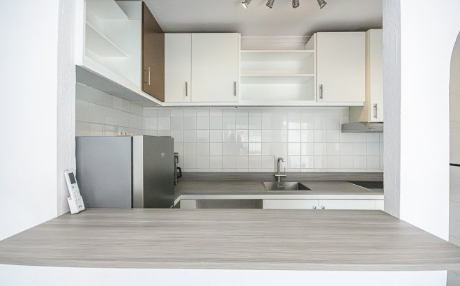 Resale - Villa -
San Miguel de Salinas - Inland