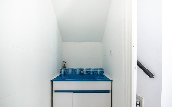 Resale - Villa -
San Miguel de Salinas - Inland