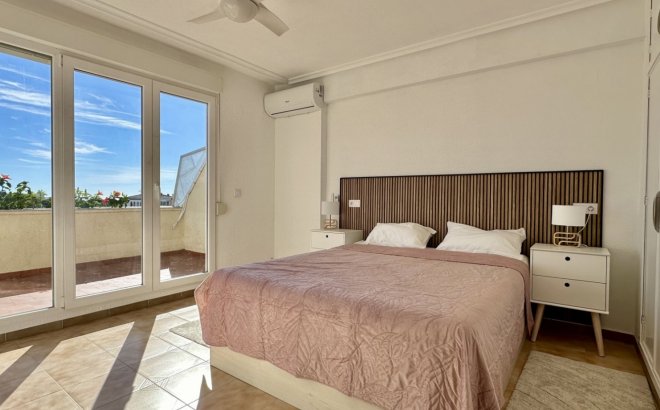 Resale - Apartment -
Orihuela Costa - Costa Blanca