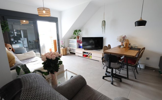 Resale - Bungalow -
Pilar de la Horadada - Costa Blanca