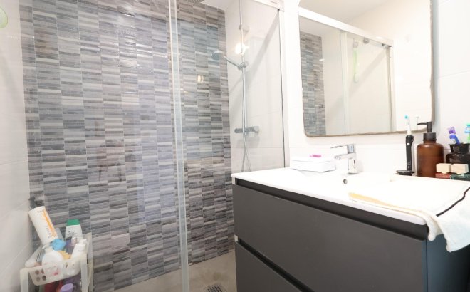 Resale - Bungalow -
Pilar de la Horadada - Costa Blanca