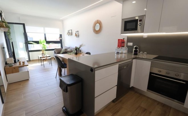 Resale - Apartment -
Orihuela Costa - Costa Blanca