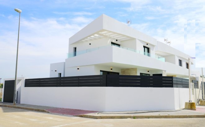 New Build - Semidetached -
Dolores - polideportivo