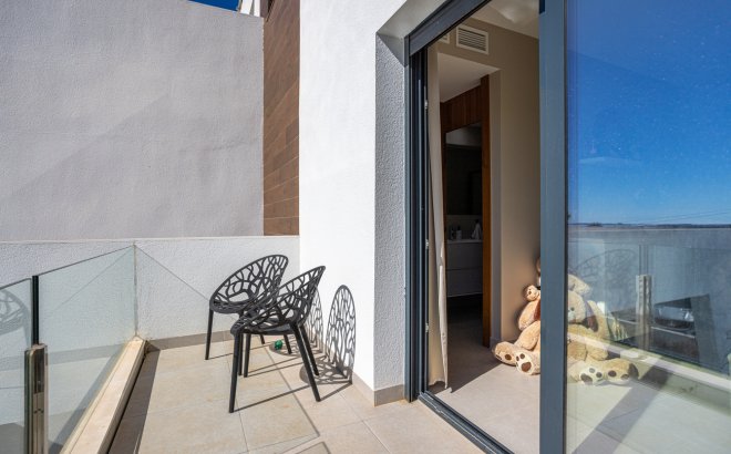 Revente - Villa -
Ciudad Quesada - center