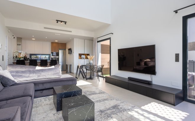 Revente - Villa -
Ciudad Quesada - center