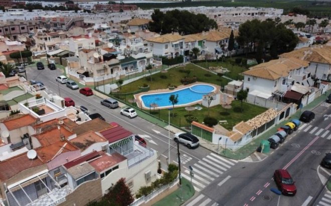 Resale - Dúplex -
Torrevieja - Costa Blanca