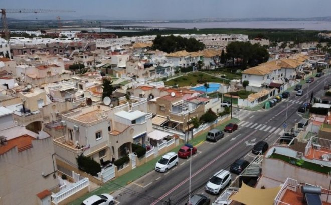 Resale - Dúplex -
Torrevieja - Costa Blanca