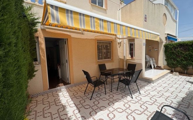 Resale - Dúplex -
Torrevieja - Costa Blanca
