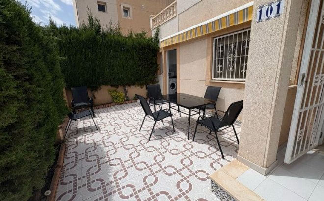 Resale - Dúplex -
Torrevieja - Costa Blanca