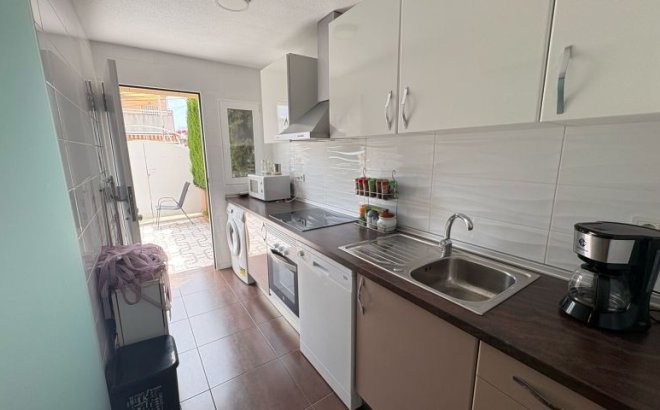 Resale - Dúplex -
Torrevieja - Costa Blanca