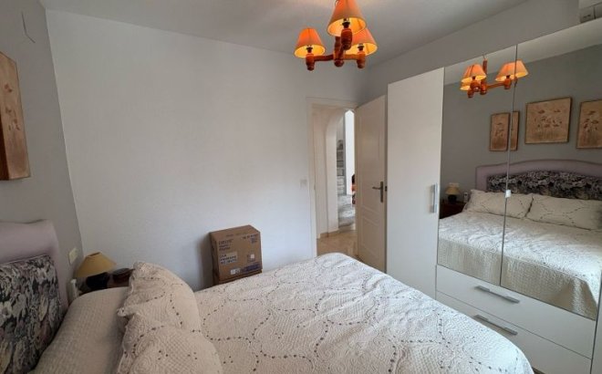 Resale - Dúplex -
Torrevieja - Costa Blanca