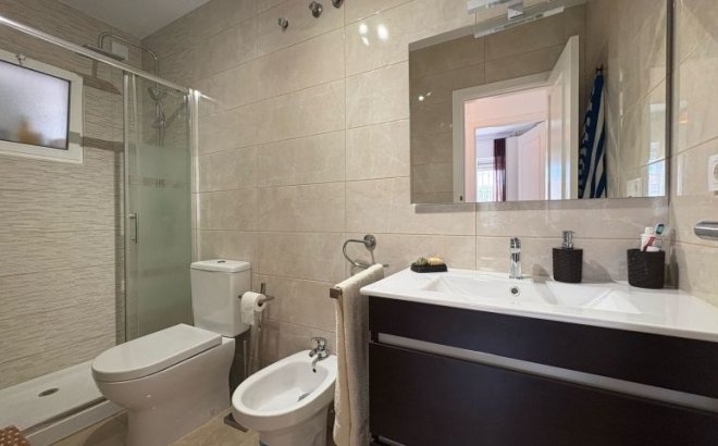 Resale - Dúplex -
Torrevieja - Costa Blanca