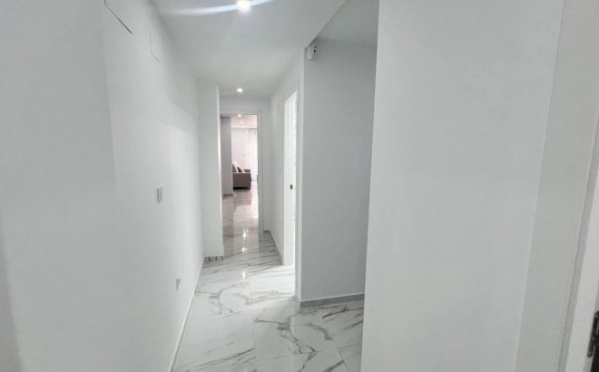 Resale - Apartment -
Torrevieja - PARQUE DE LAS NACIONES