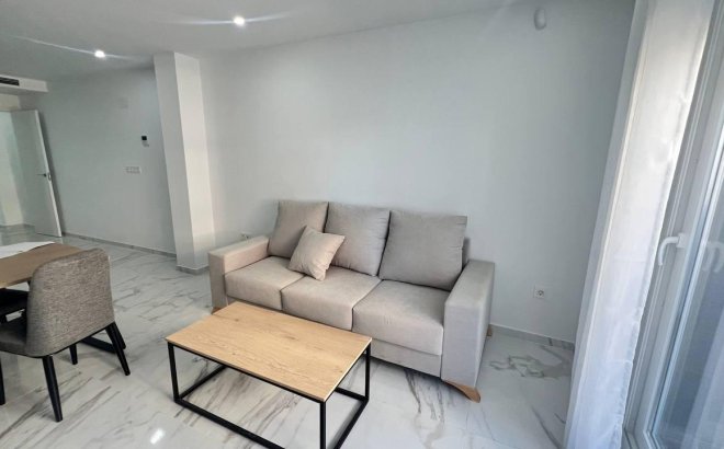 Resale - Apartment -
Torrevieja - PARQUE DE LAS NACIONES