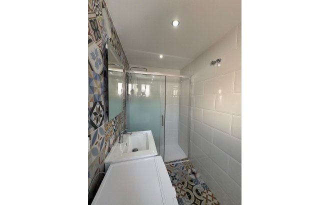 Resale - Apartment -
Torrevieja - Centro