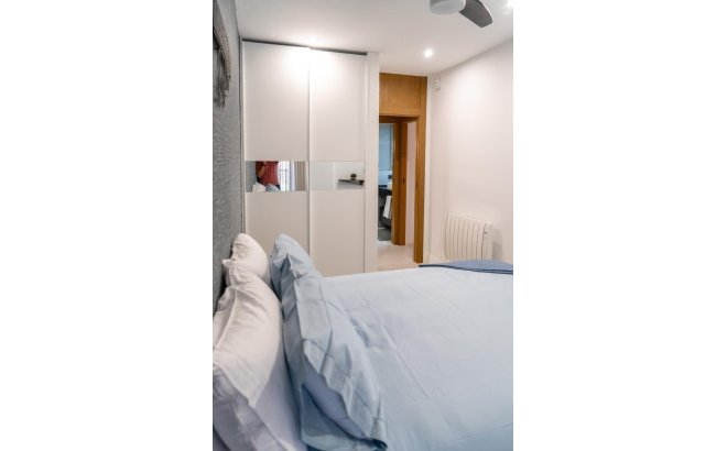 Revente - Appartement -
Torrevieja - La Veleta