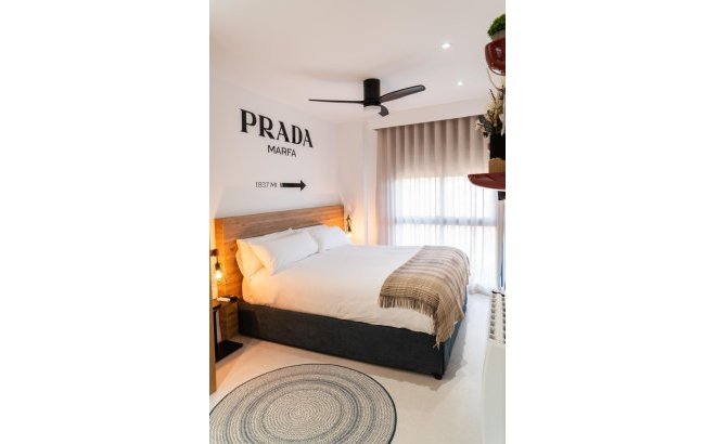 Revente - Appartement -
Torrevieja - La Veleta