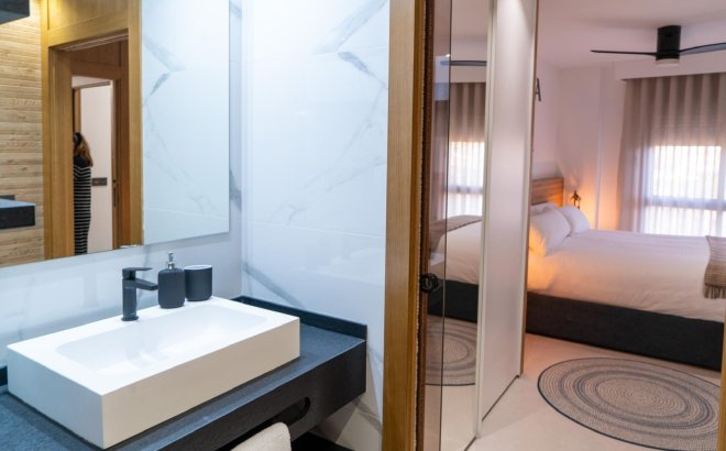 Revente - Appartement -
Torrevieja - La Veleta